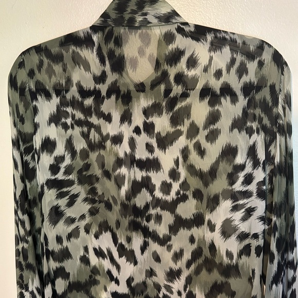 Rare Silk Sheer Versace Leopard print Zeus head button up shirt - Picture 5 of 16